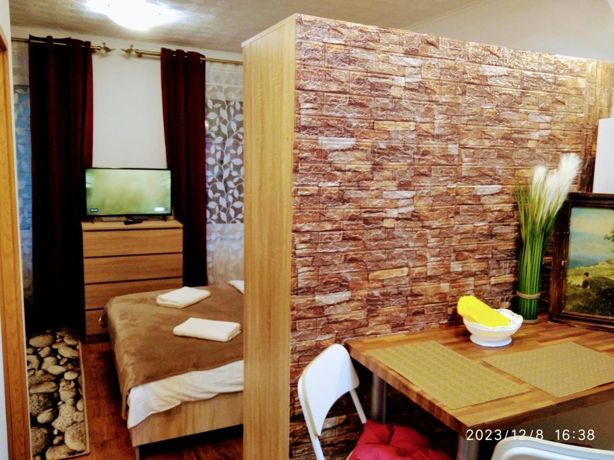 Tampa Studio Braşov Esterno foto